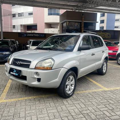 HYUNDAI TUCSON 2.0 MPFI GL 16V 142CV 2WD GASOLINA 4P MANUAL